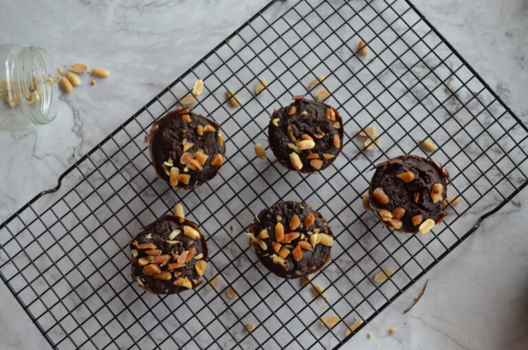Double Chocolate – Peanut Muffins